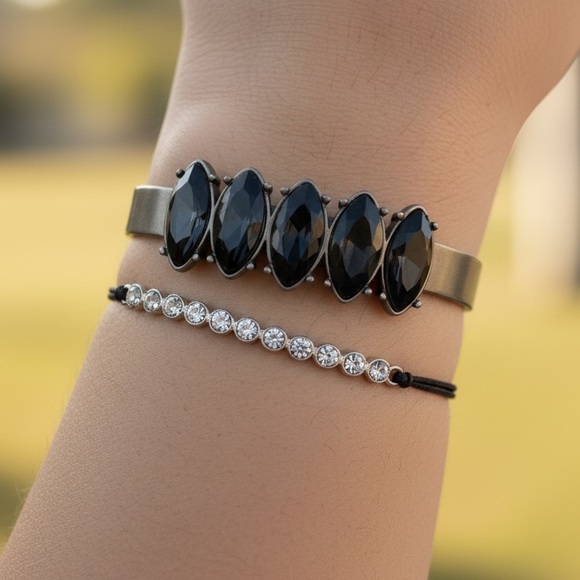 Jewelry - Elegant Black and Gold Bracelet Cuff Set, NIB